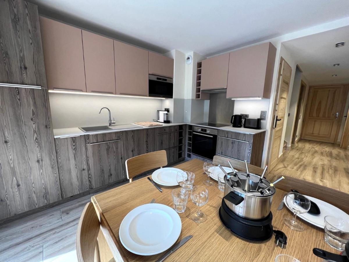 Ours Polaire Bel Appartement Village Et Pistes La Clusaz Exterior photo