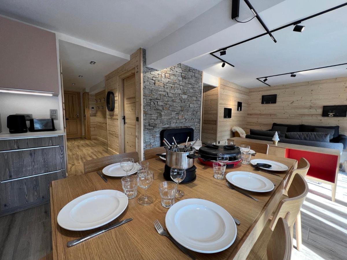 Ours Polaire Bel Appartement Village Et Pistes La Clusaz Exterior photo