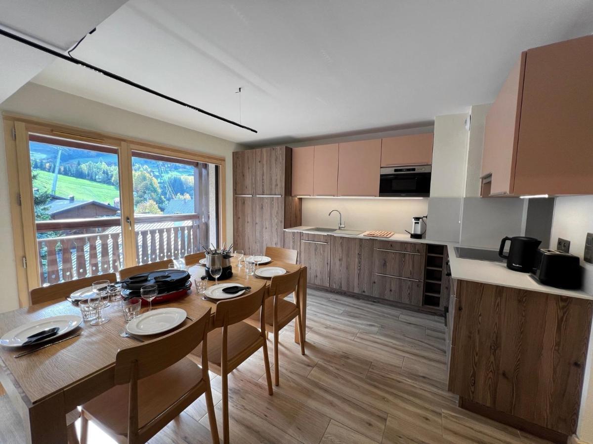 Ours Polaire Bel Appartement Village Et Pistes La Clusaz Exterior photo