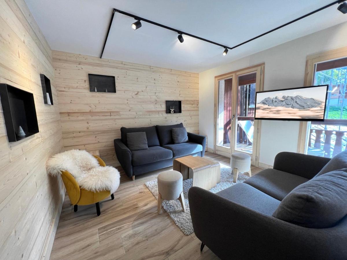 Ours Polaire Bel Appartement Village Et Pistes La Clusaz Exterior photo