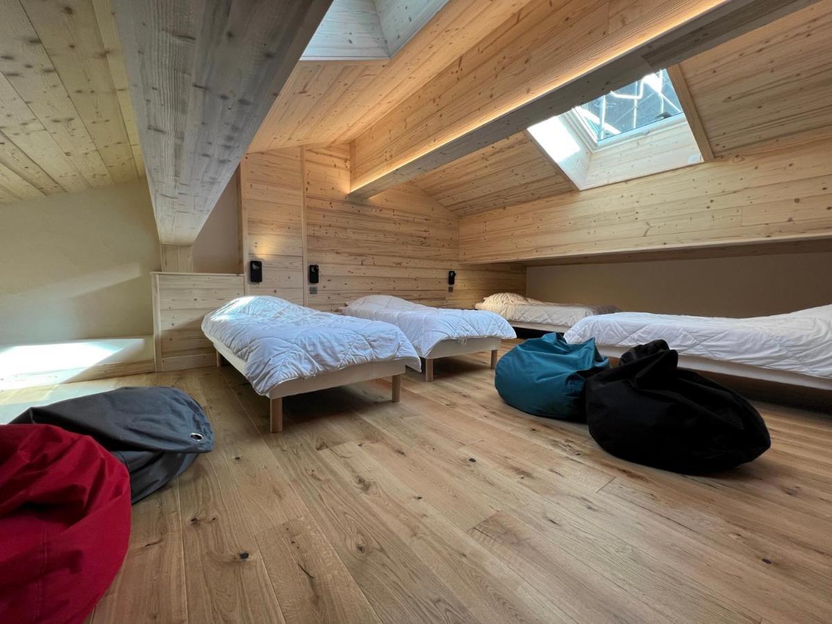 Ours Polaire Bel Appartement Village Et Pistes La Clusaz Exterior photo