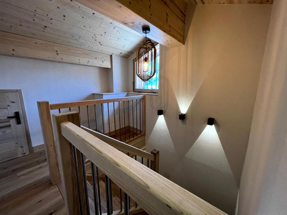 Ours Polaire Bel Appartement Village Et Pistes La Clusaz Exterior photo