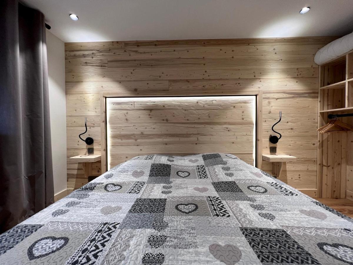 Ours Polaire Bel Appartement Village Et Pistes La Clusaz Exterior photo